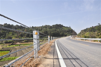 纜索護欄更適合景區道路護欄